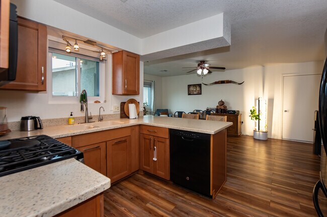 Building Photo - 11239 E 27th Pl