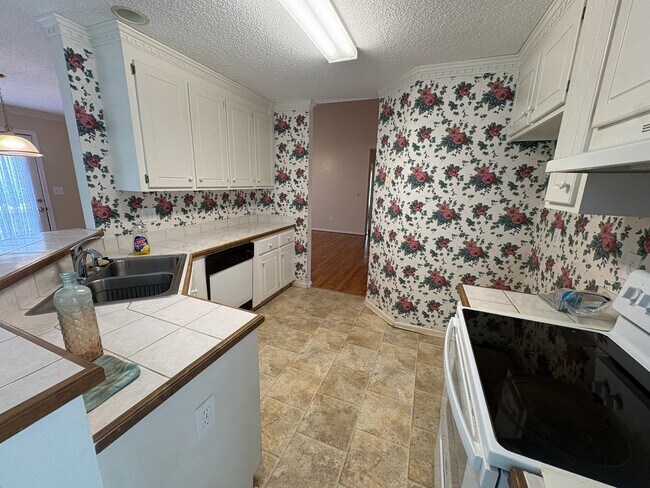 Building Photo - 10 Fortson Way