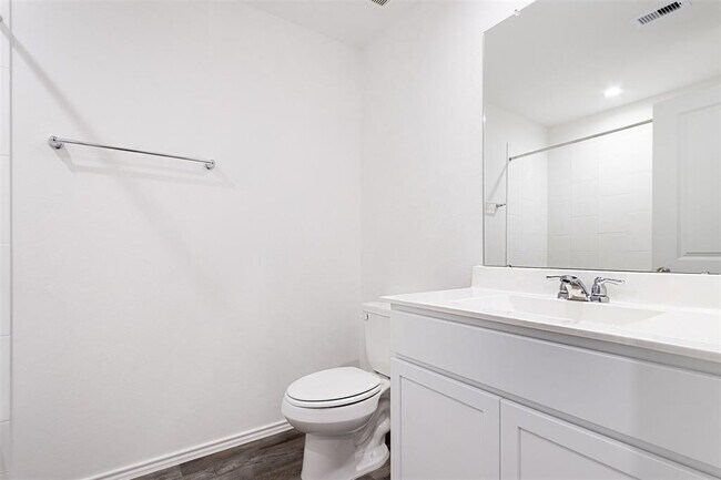 Building Photo - 4302 Freya Pointe Dr