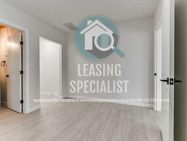Building Photo - Norman 3 Bed 2 Bath New Custom Build Available for Immediate Move!!