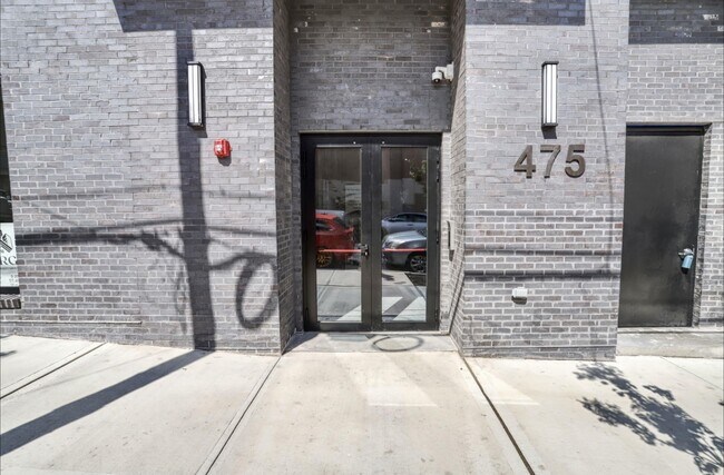 Building Photo - 475 Communipaw Ave