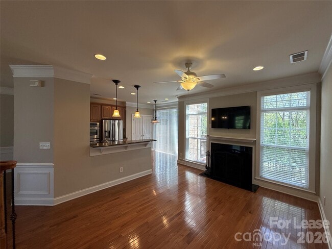 Building Photo - 2613 Huntman Way