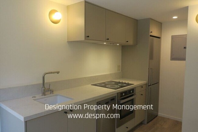Building Photo - 3181 Verdugo Pl