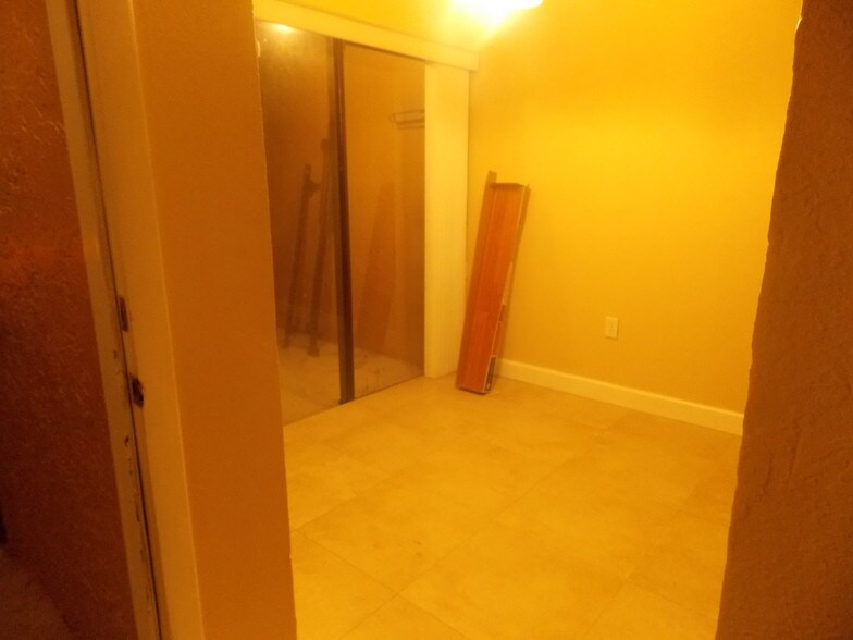 Building Photo - 8371 SW 148th Pl