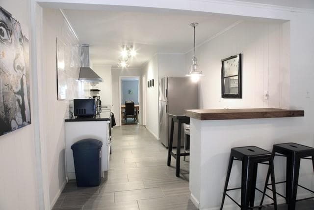 Building Photo - 1932 Lebanon Dr NE