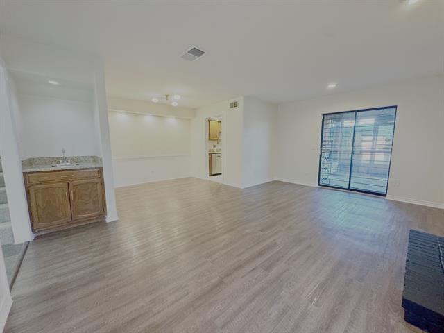 Building Photo - 11525 Webb Chapel Rd