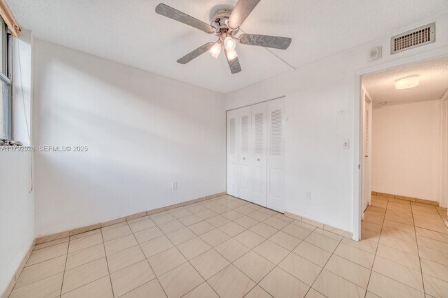 Building Photo - 9440 W Flagler St