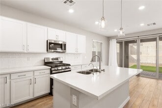 Building Photo - 2383 Ridgeline Wash St