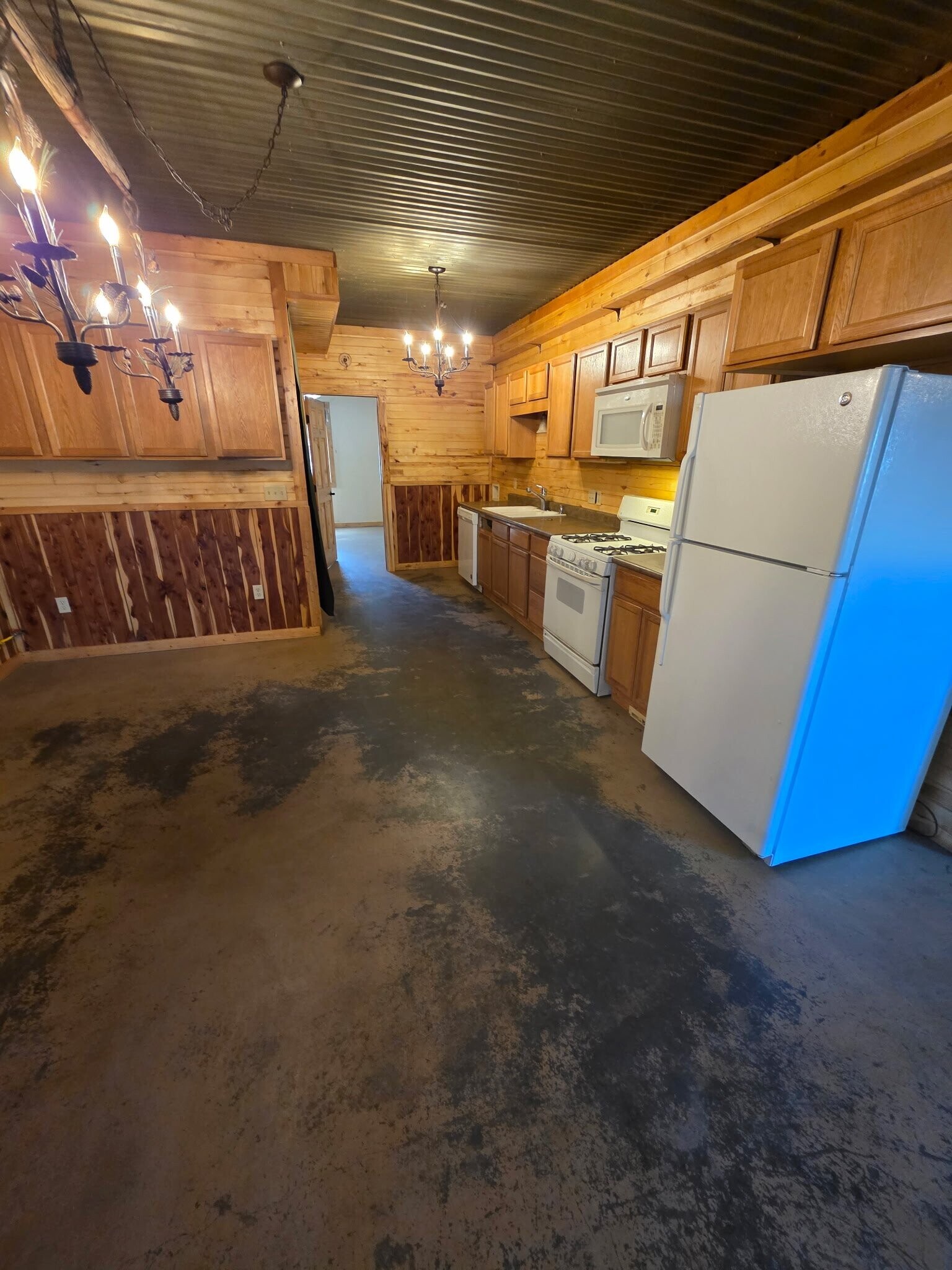 Building Photo - 24885 Timothy Rd