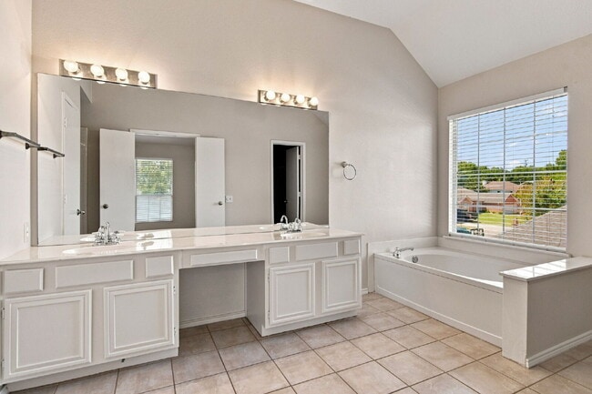 Building Photo - "Spacious Two-Story Home with Multiple Living Spaces and and Expansive Backyard!"