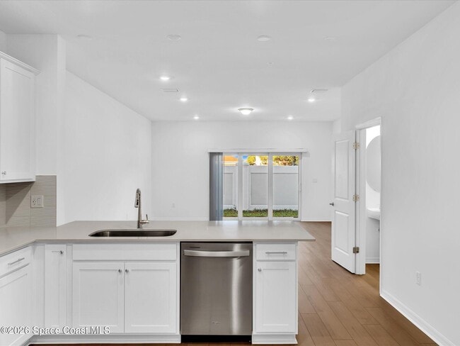 Building Photo - 4444 Jetty Ln