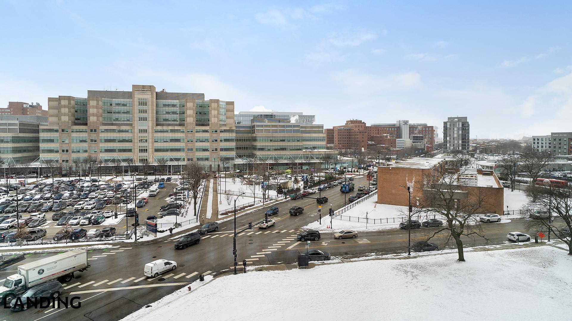 Building Photo - 1922 W Ogden Ave