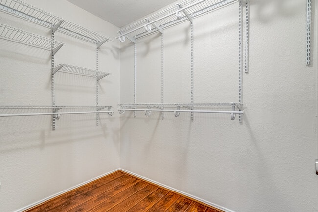 Building Photo - 3625 Garden Springs Dr