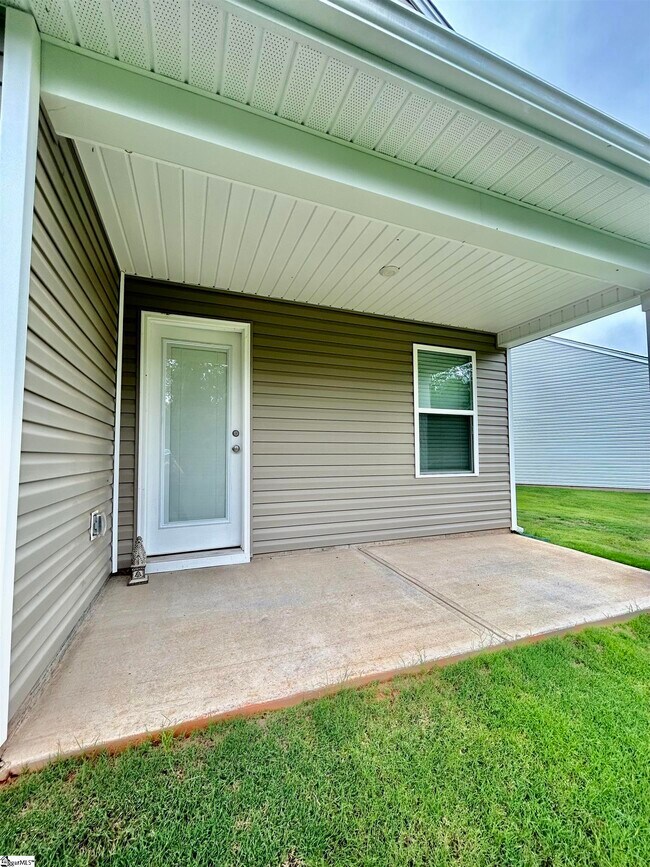 Building Photo - 510 Winding Meadow Ln