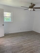 Building Photo - 1738 Woodleaf Ln