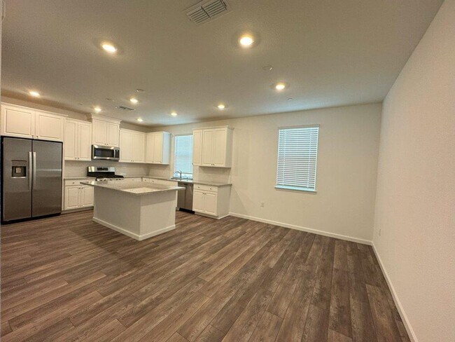 Building Photo - Brand new Lennar Home FOR RENT