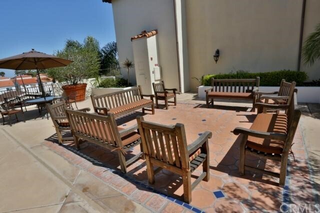 Building Photo - 322 5th St