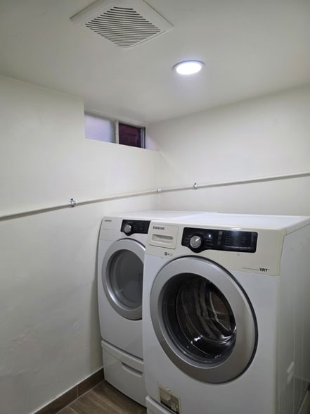 Building Photo - 3153 India St