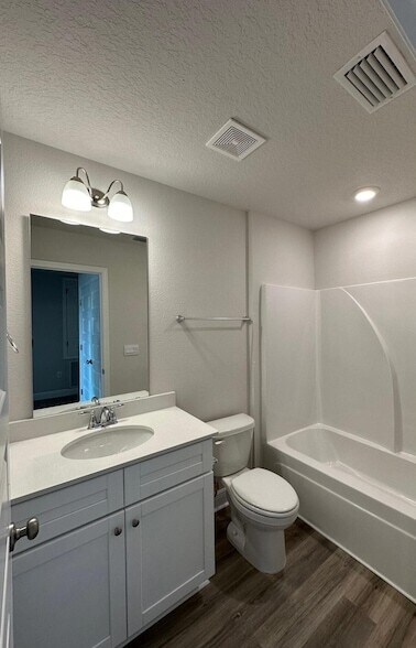 Building Photo - 5737 Stellarjay St