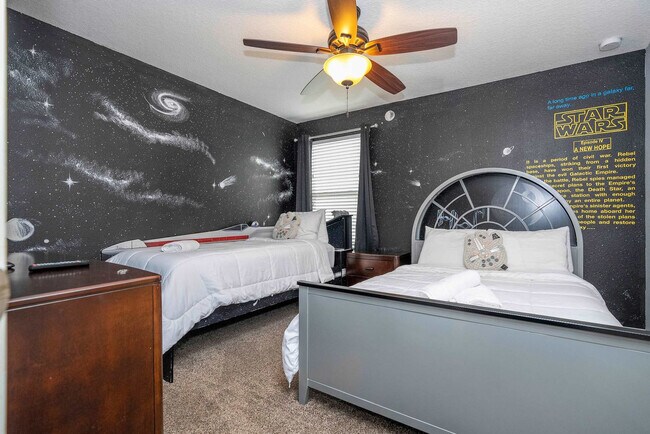 Building Photo - 1400 Moon Valley Dr