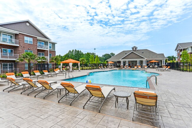 Building Photo - The Grove