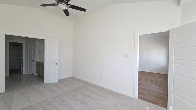 Building Photo - 5847 Sunrise Btm Ln