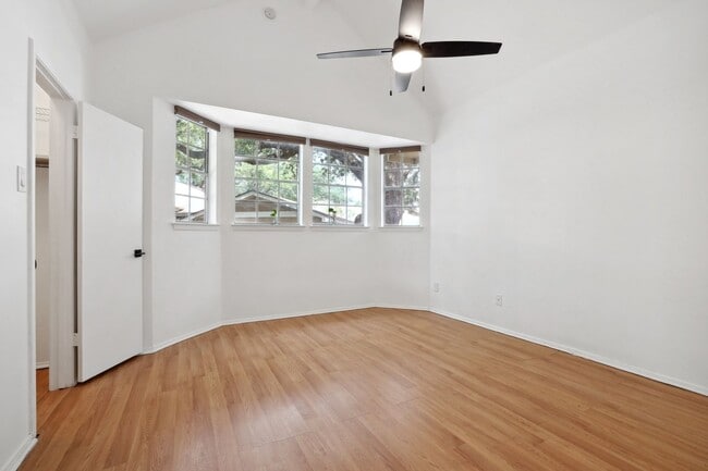 Building Photo - 6501 Brush Country Rd