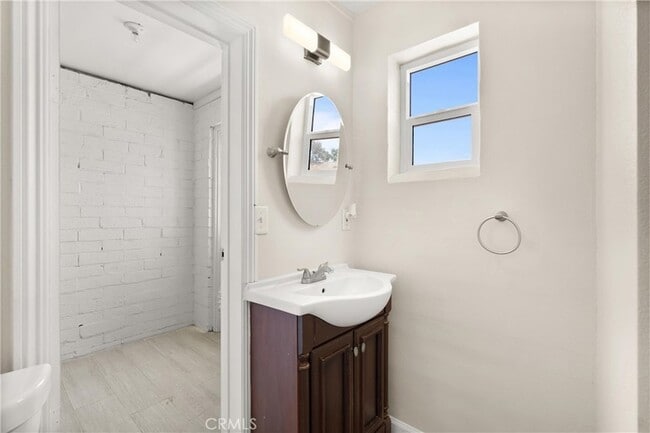Building Photo - 421 W Sun Ave