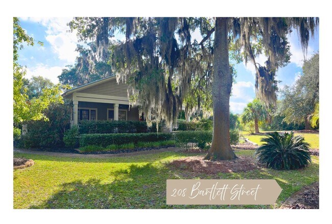 Building Photo - 208 Bartlett St