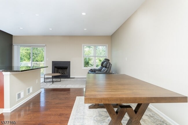 Building Photo - 24 DeCroce Ct