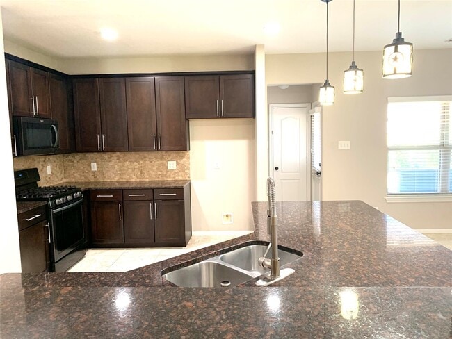 Building Photo - 25638 Winford Estate Dr