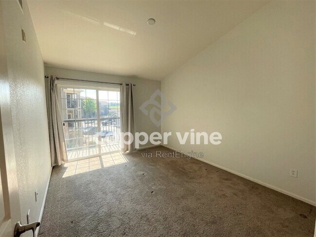 Building Photo - 2855 Blue Sky Cir
