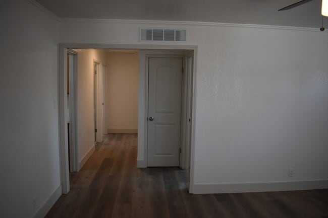Building Photo - 1720 Bessie Ave