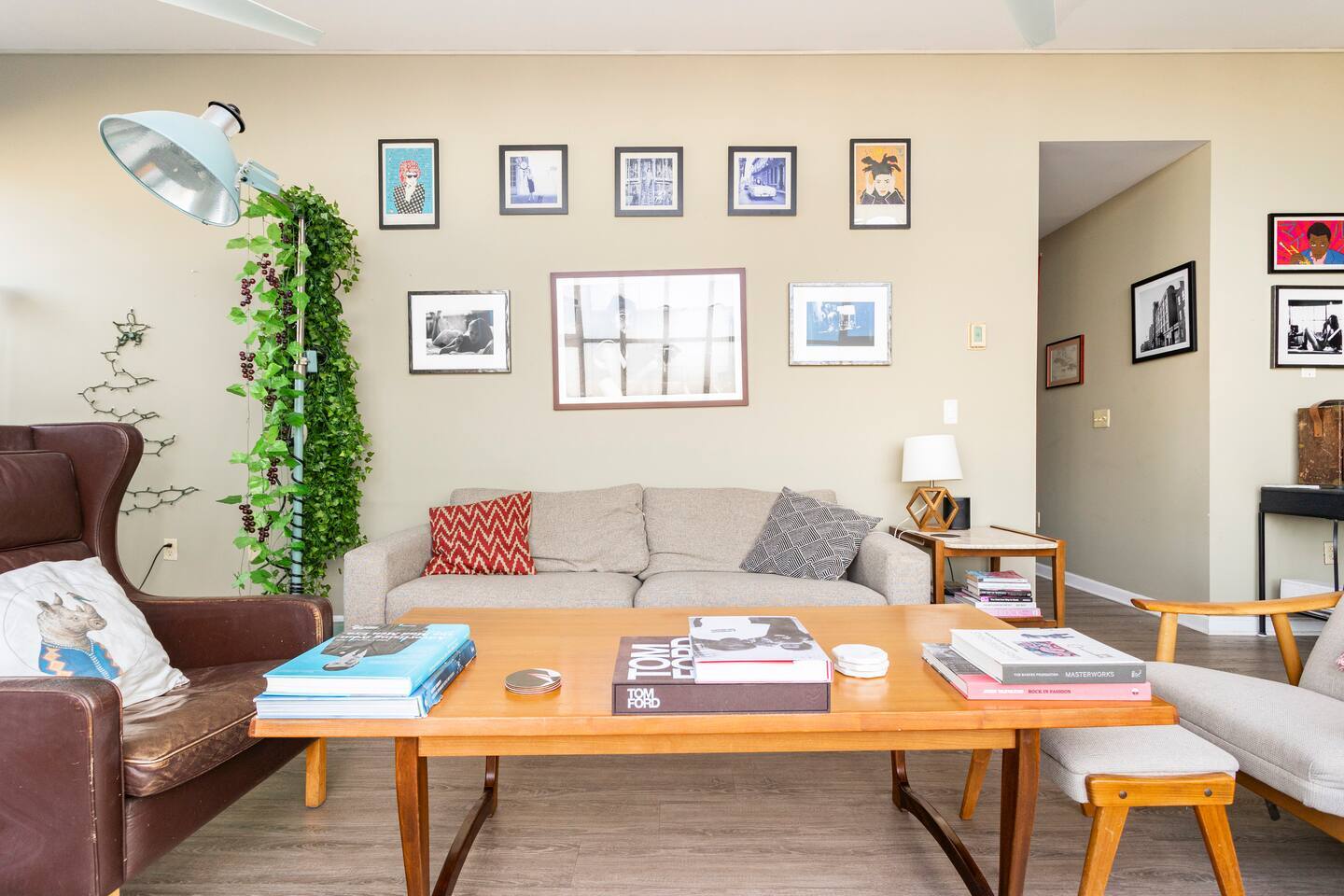 Building Photo - 300 Adams St