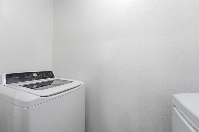 Building Photo - 1942 S Emerson