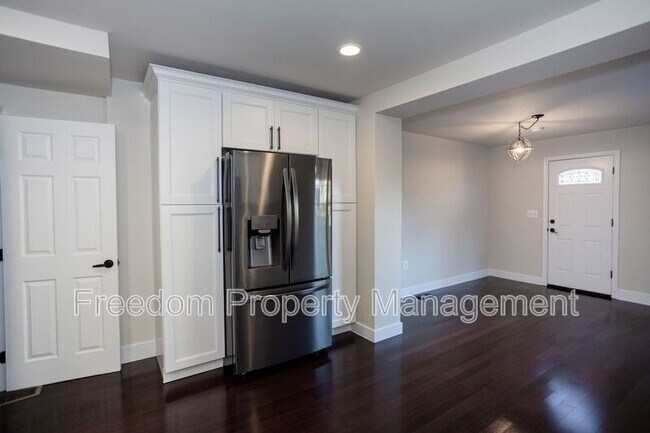 Building Photo - 102 Lynhaven Dr