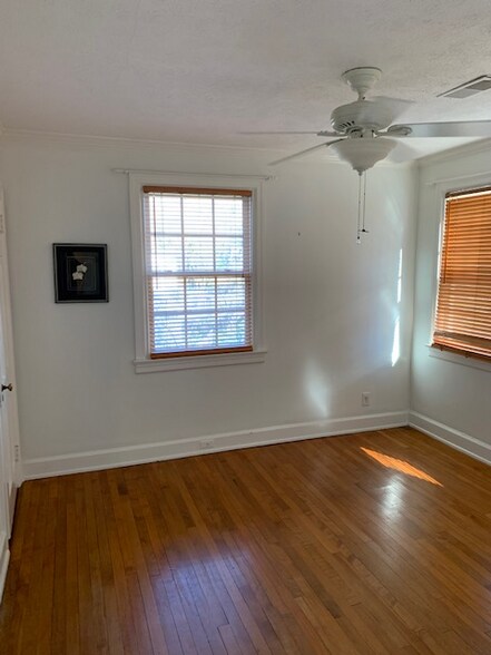 Building Photo - 1403 Cinderella Rd