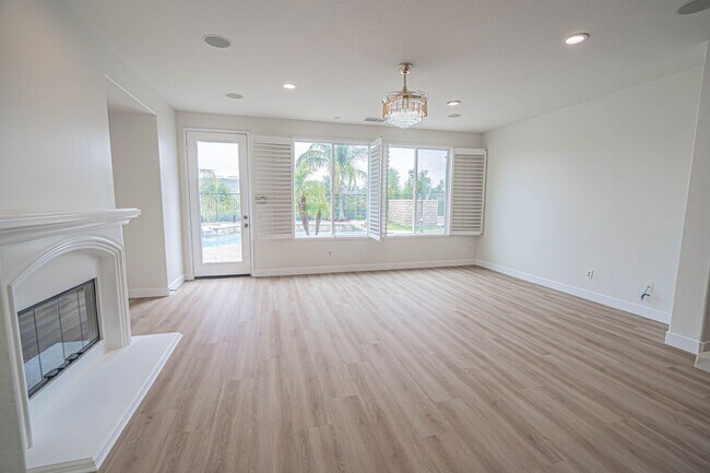 Building Photo - Spacious 4-Bedroom Pool Home in Saugus with Stunning Views & Community Amenities!