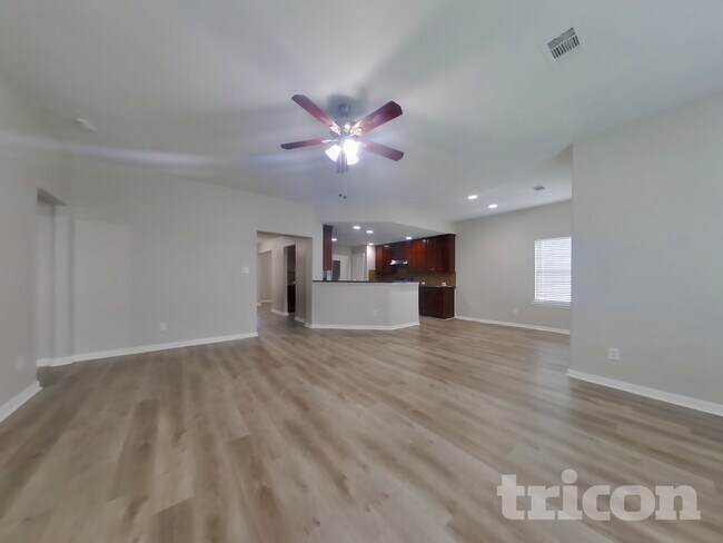 Building Photo - 23303 Crosscut Pass Dr