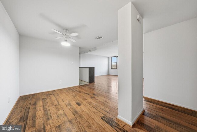 Building Photo - 4600 Duke St