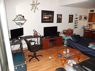 Building Photo - Spacious 1BR Retreat Near FSU & TCC – Vaulted Ceilings, Private Deck & Washer/Dryer Included!