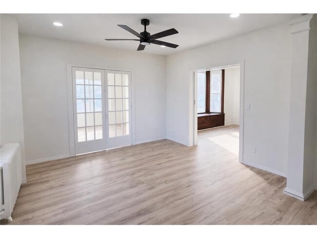 Building Photo - 1106 Becker Ave SW