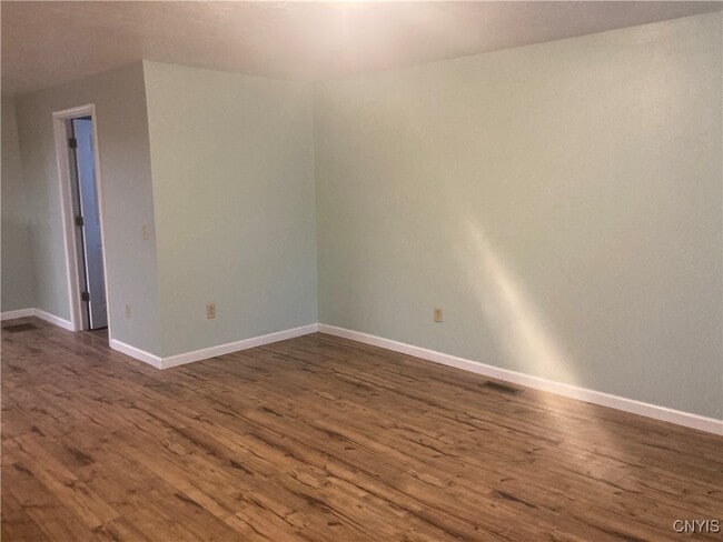 Building Photo - 313 High St