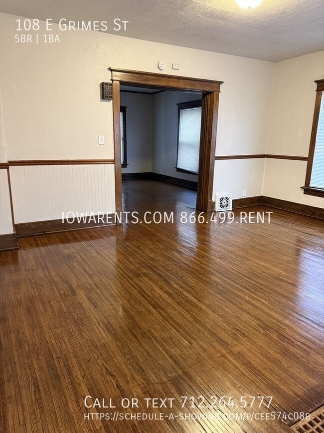 Building Photo - 108 E Grimes St