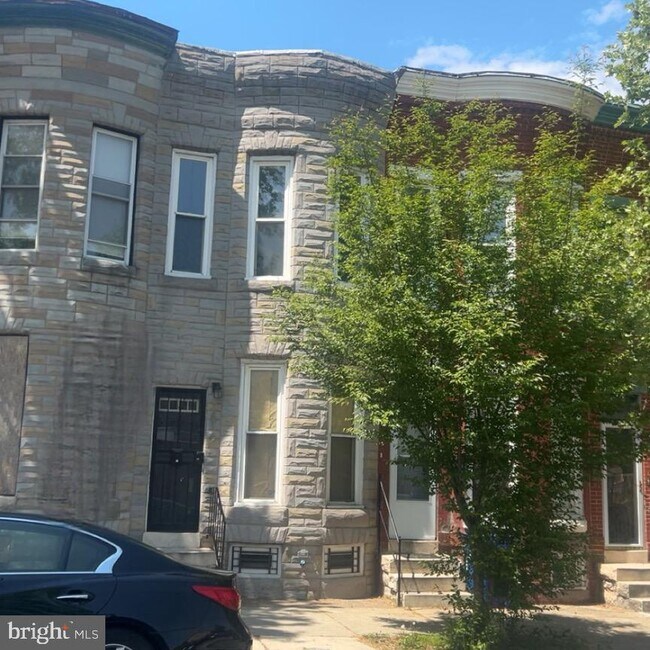 Building Photo - 1516 N Mount St