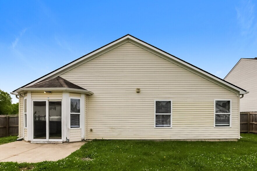Building Photo - 6430 Glory Maple Ln