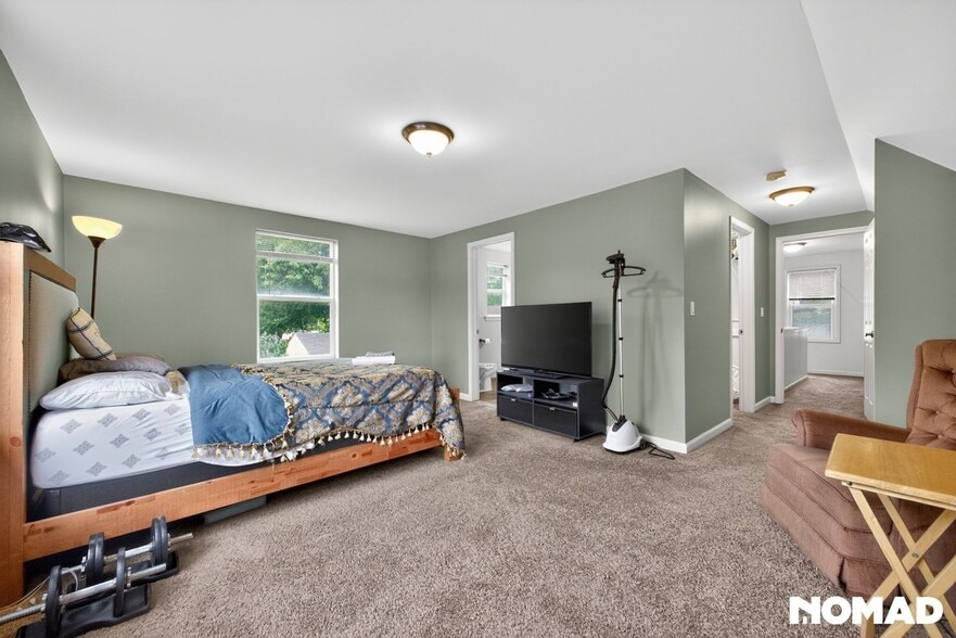 Building Photo - 1723 Edgewood Dr