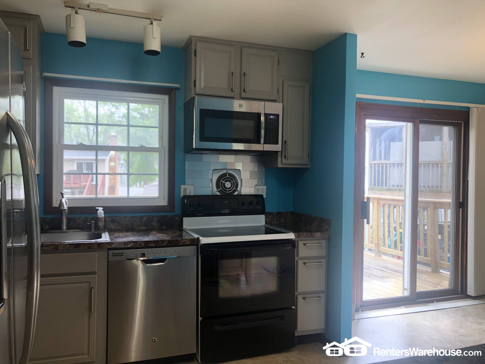 Building Photo - 2263 Misthaven Ln