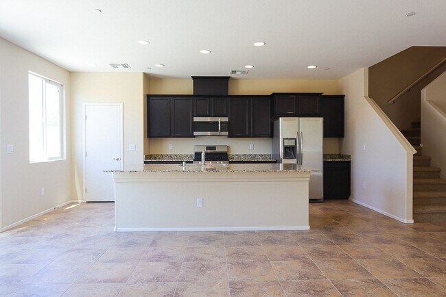 Building Photo - Brand New Gated 4-Bed, 3-Bath Townhome wit...
