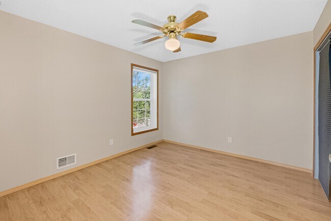 Building Photo - 15612 Float Ct